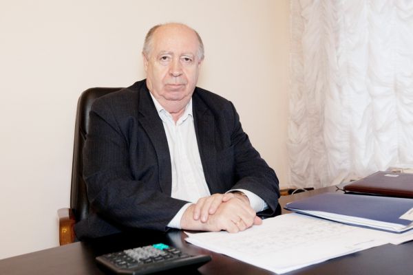 В день своего 75-летия почетный житель Красноярска собрал для благотворительного фонда «Добро24.ру» 454 500 рублей - 1