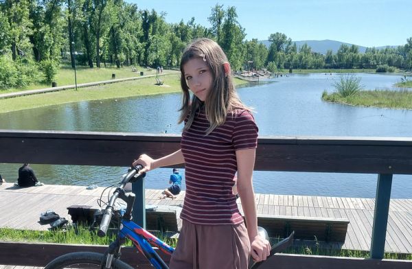 Полина Попова