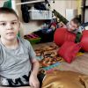 Сегодня Кирюша ходит с тростью, а Матвей – на ходунках